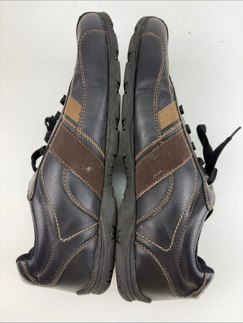 American‎ Eagle Sneakers Mens 11